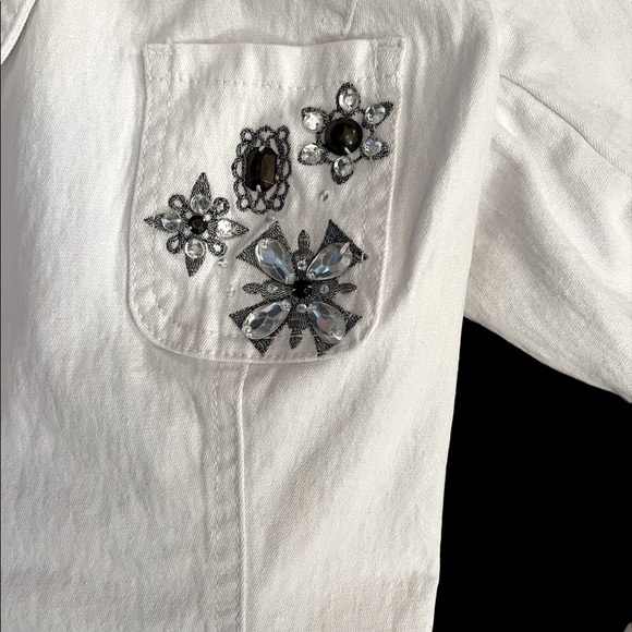 DG2 WHITE VINTAGE SPRING/SUMMER DENIM WITH STRETCH EMBELLISHED BLAZER - Picture 9 of 13